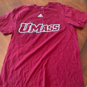 Adidas UMASS T-Shirt Medium